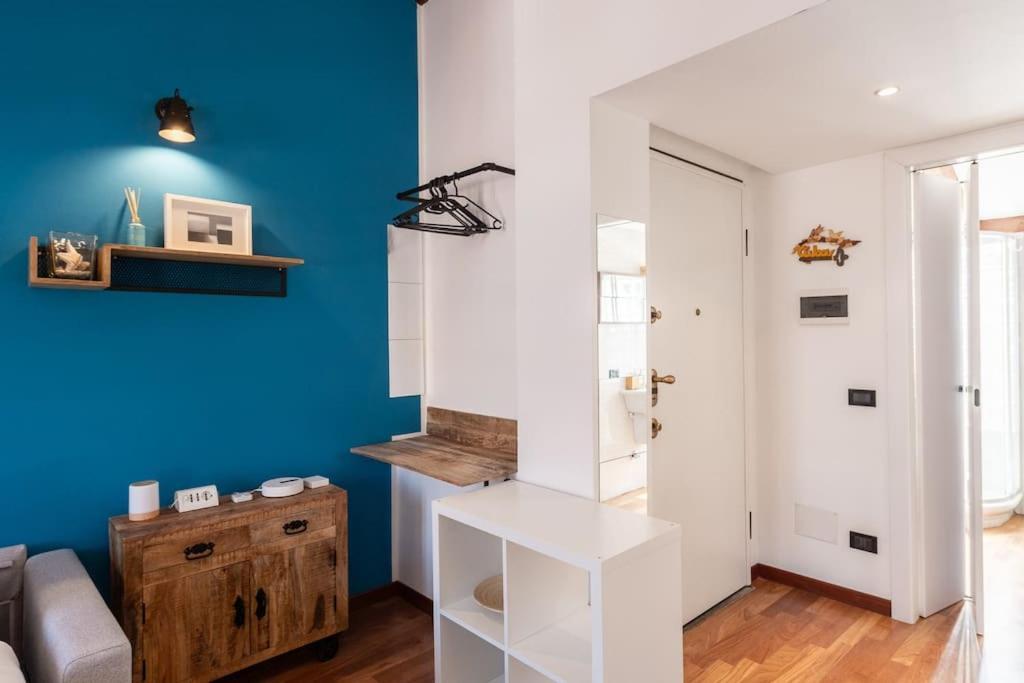 Apartamento 10 Minuti Metro Stazione - Attico Moderno